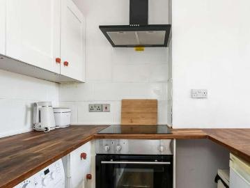 1 bed flat for sale