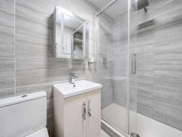 1 bed flat for sale