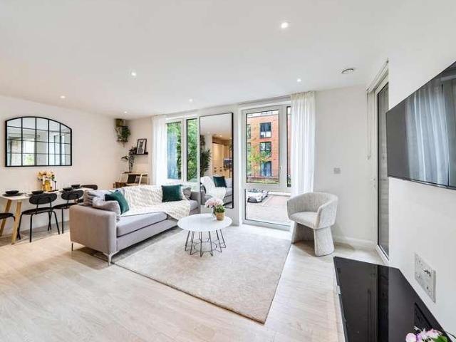 1 bed flat for sale