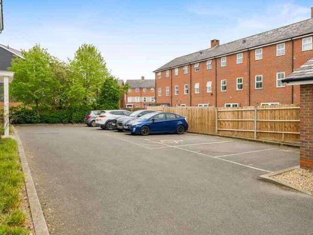 1 bed flat for sale