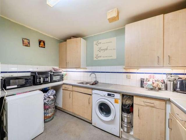 1 bed flat for sale