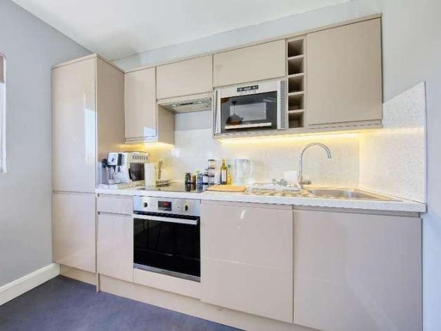 1 bed flat for sale
