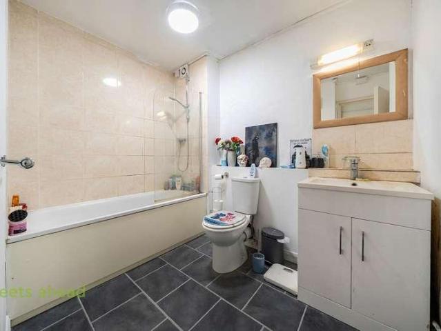 1 bed flat for sale
