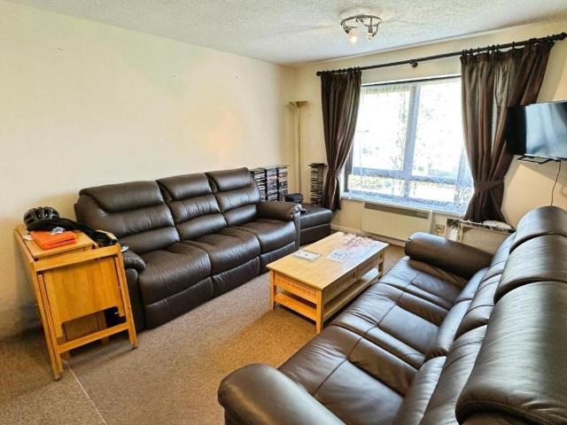 1 bed flat for sale