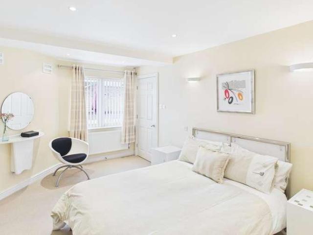 1 bed flat for sale