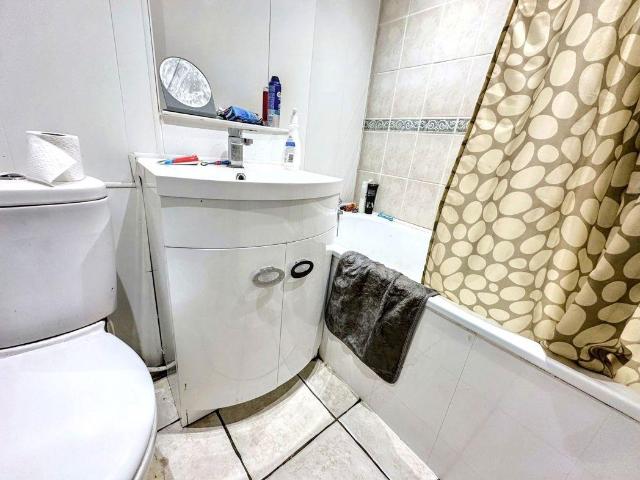1 bed flat for sale