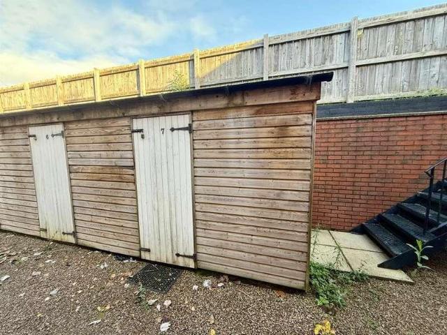 1 bed flat for sale