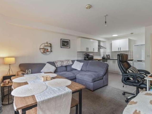 1 bed flat for sale