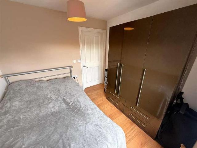 1 bed flat for sale