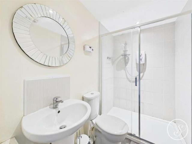 1 bed flat for sale