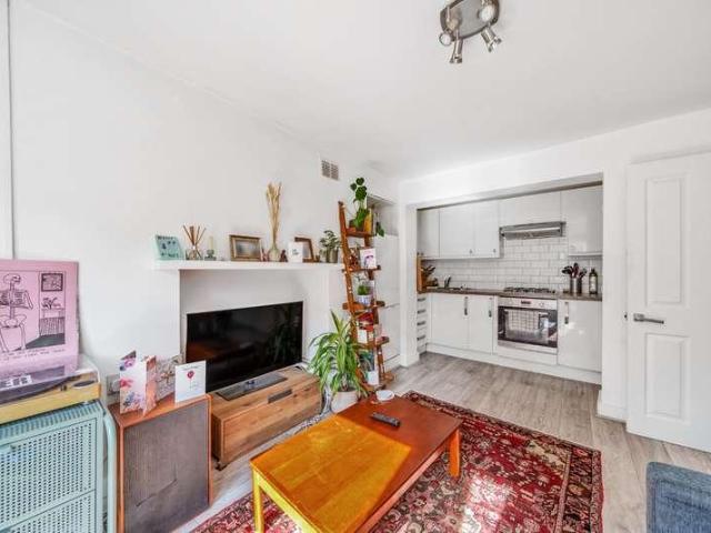 1 bed flat for sale
