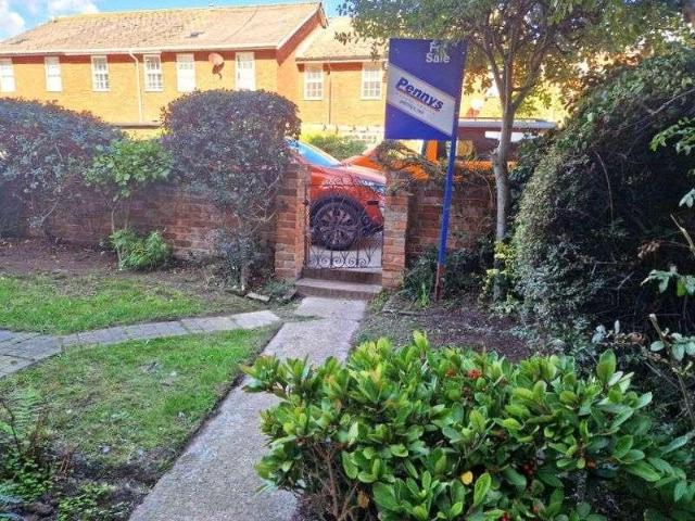1 bed flat for sale