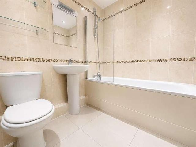 1 bed flat for sale