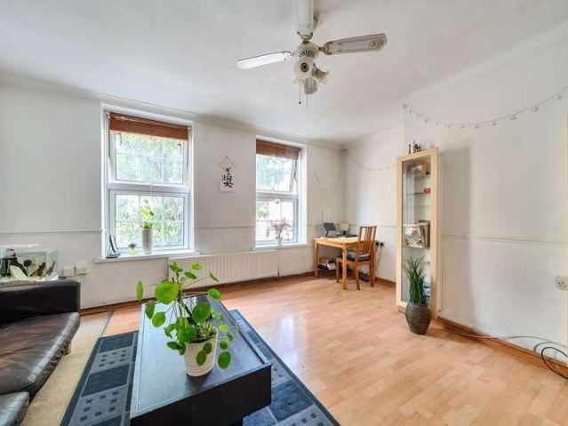 1 bed flat for sale