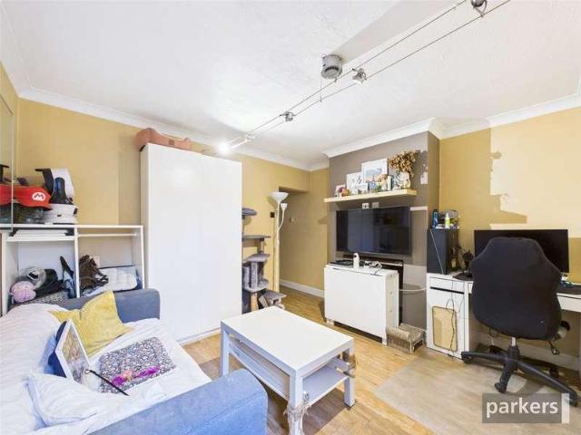 1 bed flat for sale