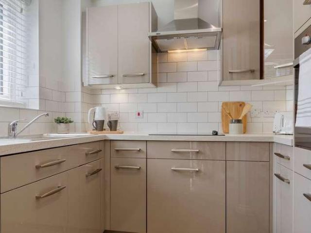 1 bed flat for sale