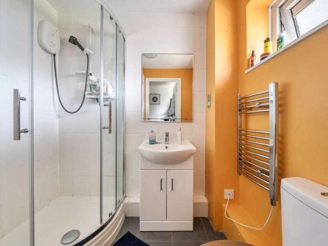 1 bed flat for sale
