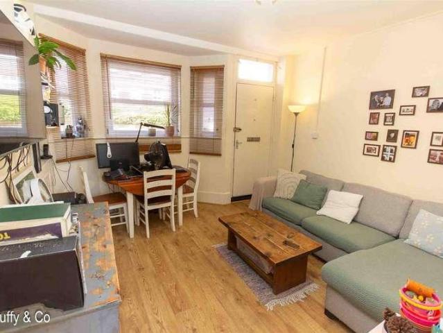 1 bed flat for sale