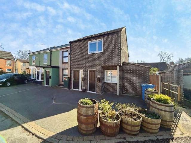 1 bed flat for sale