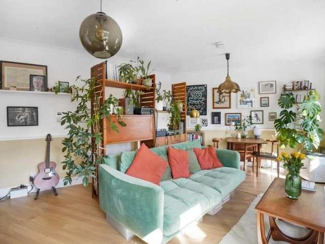 1 bed flat for sale
