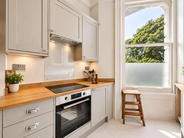 1 bed flat for sale