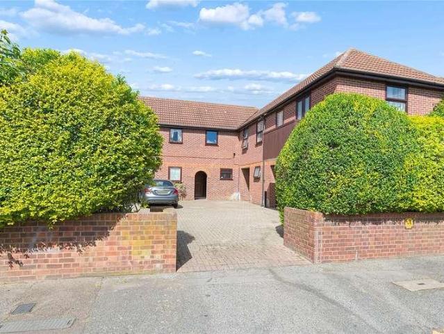 1 bed flat for sale
