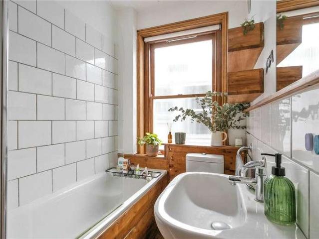 1 bed flat for sale