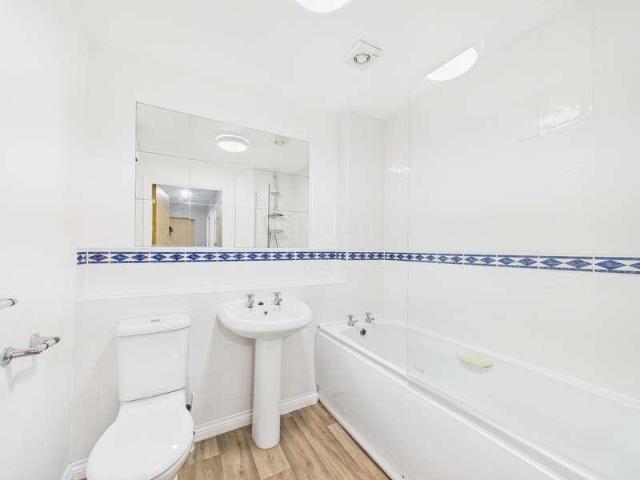 1 bed flat for sale