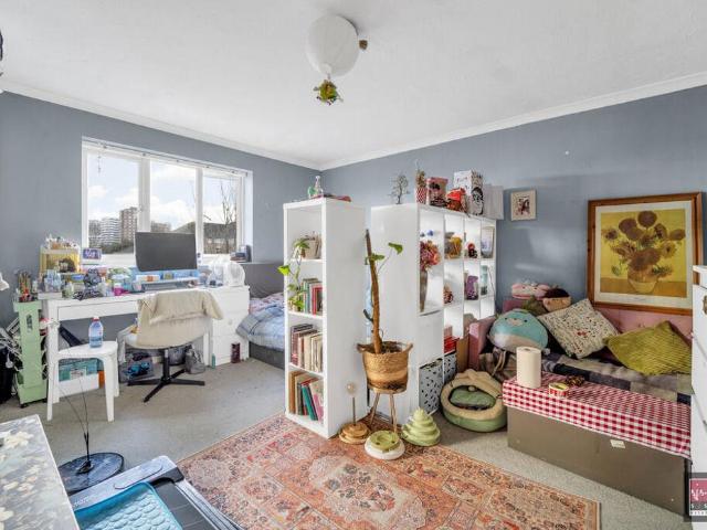 1 bed flat for sale