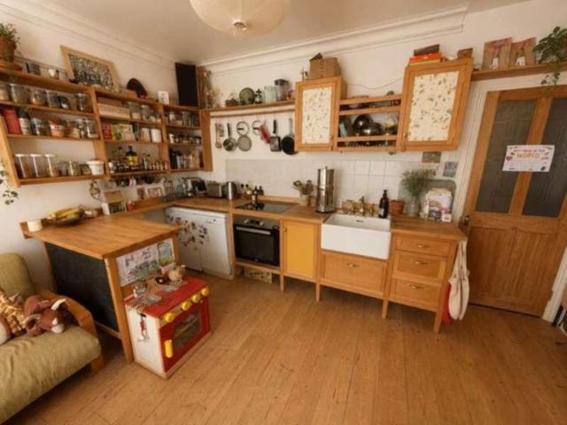 1 bed flat for sale