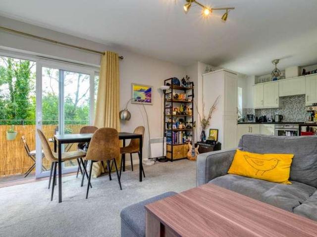 1 bed flat for sale