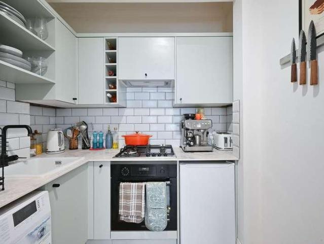 1 bed flat for sale