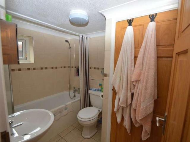1 bed flat for sale