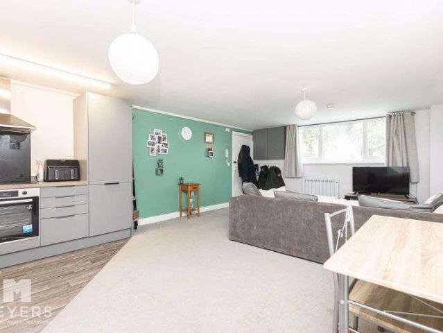 1 bed flat for sale