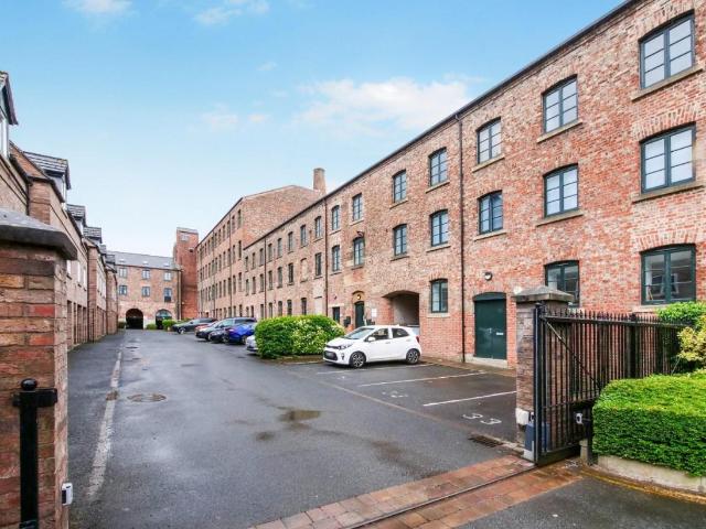 1 bed flat for sale