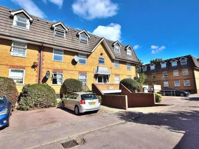1 bed flat for sale