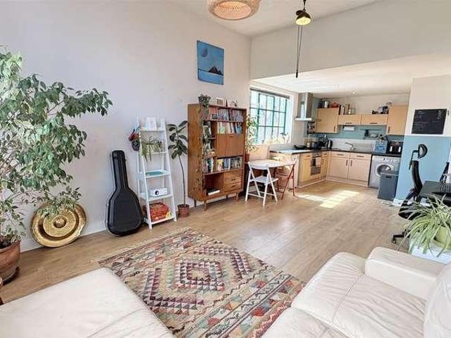 1 bed flat for sale