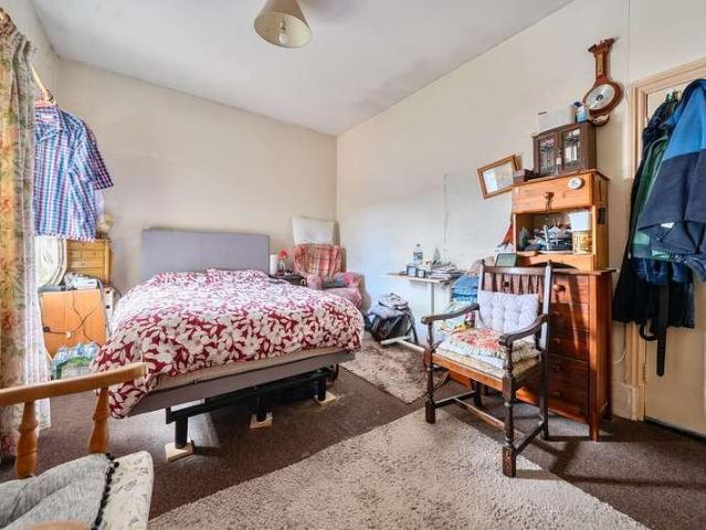 1 bed flat for sale