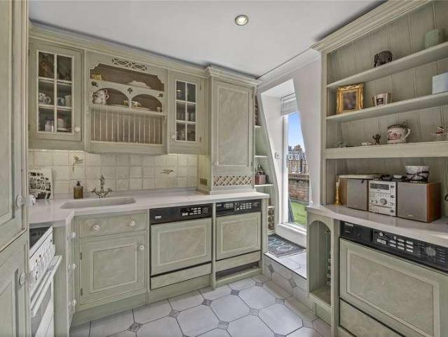 1 bed flat for sale