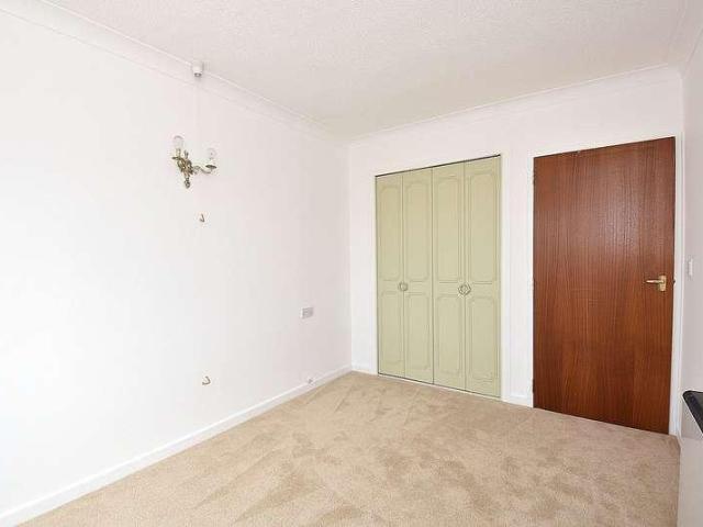 1 bed flat for sale