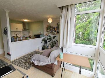 1 bed flat for sale