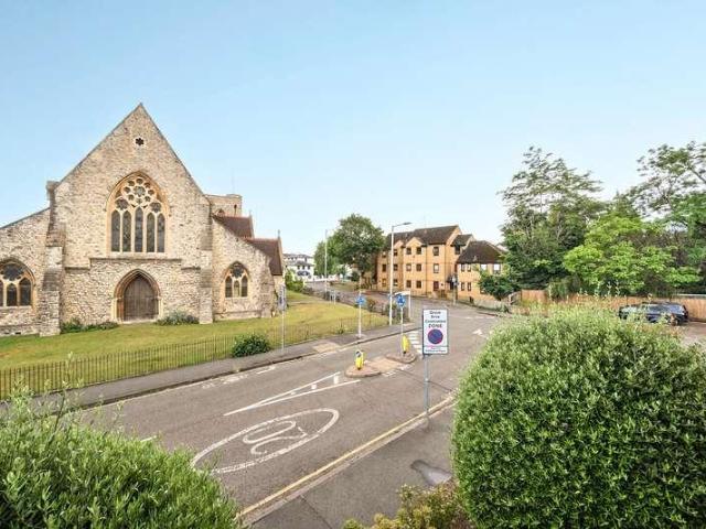 1 bed flat for sale
