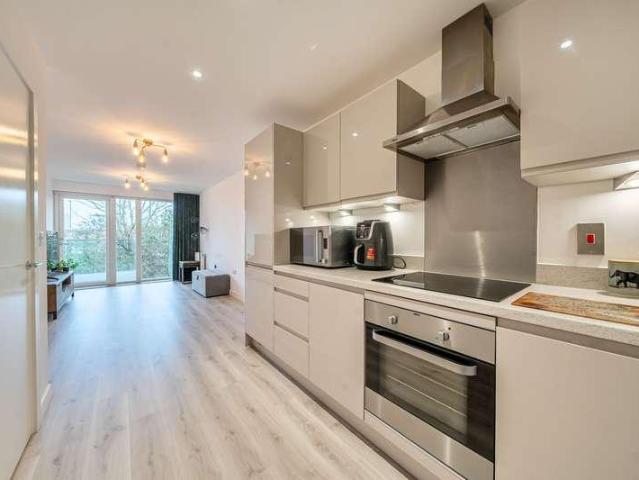 1 bed flat for sale