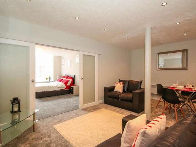 1 bed flat for sale
