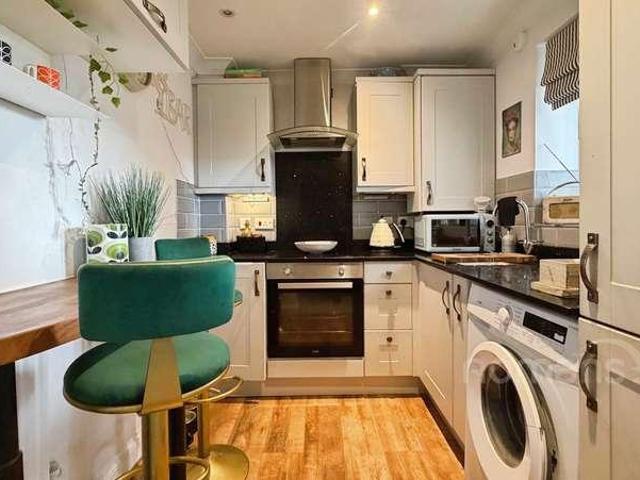 1 bed flat for sale