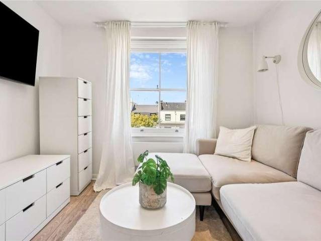 1 bed flat for sale