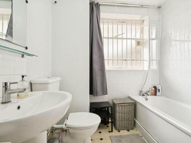 1 bed flat for sale