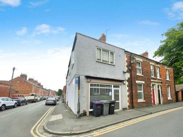 1 bed flat for sale