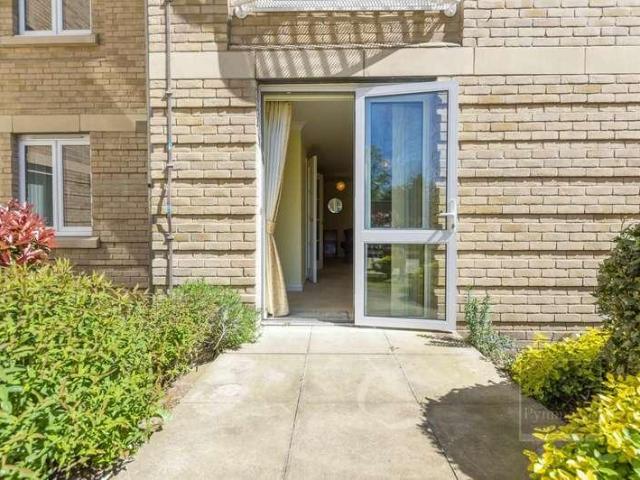 1 bed flat for sale