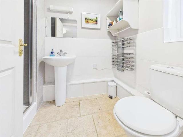 1 bed flat for sale
